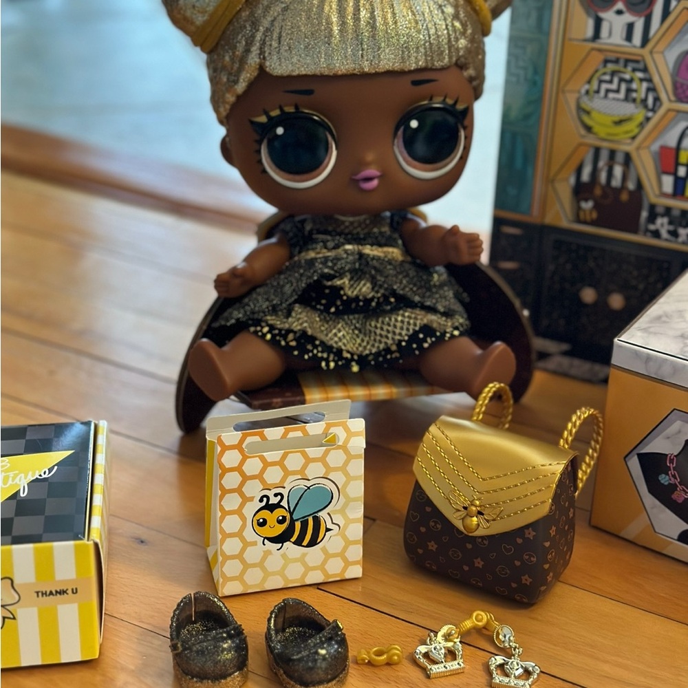 L.O.L. Surprise! Gold and Black Doll with Accessories